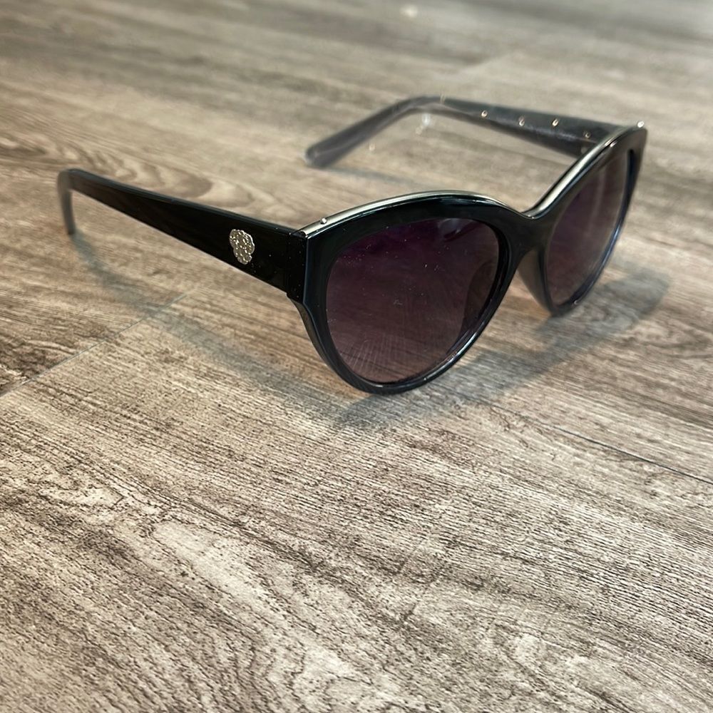 Vince Camuto OXGY Sunglasses NEW